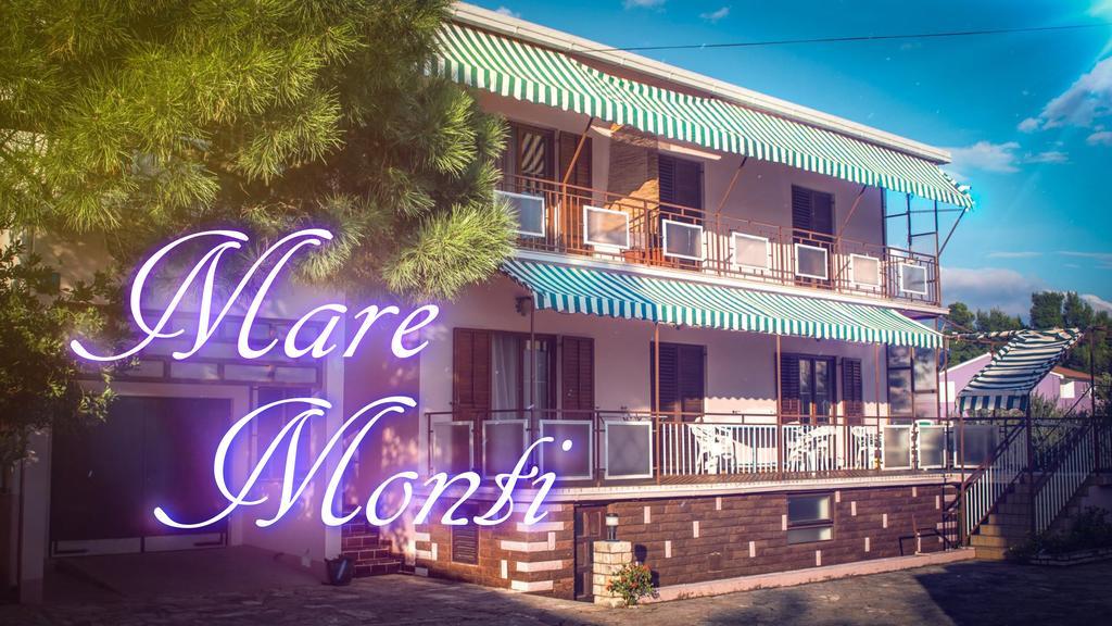 Apartments And Rooms Mare-Monti Stari Grad Kültér fotó