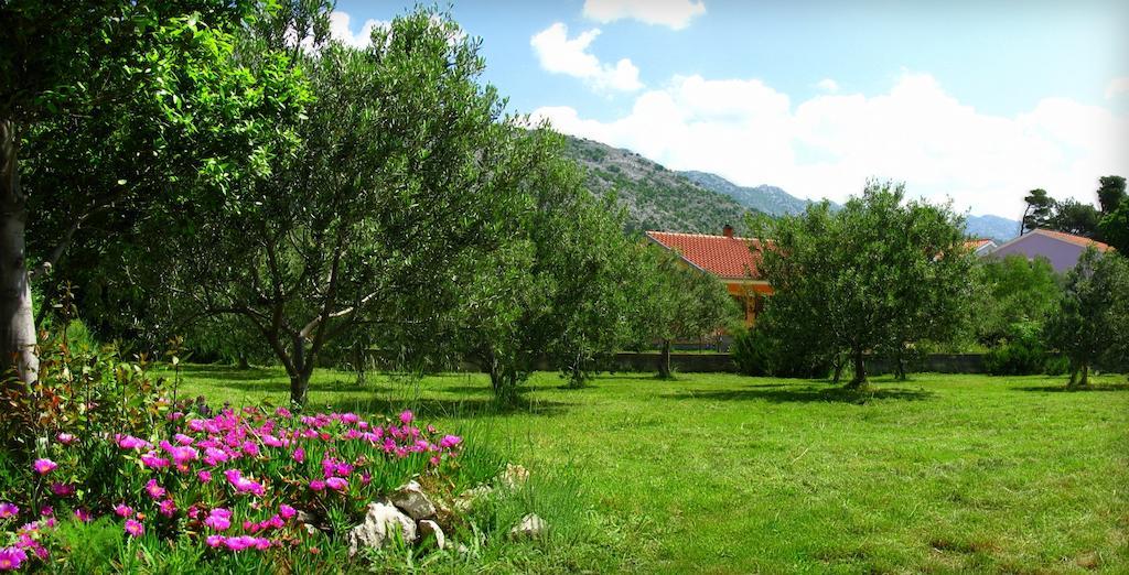 Apartments And Rooms Mare-Monti Stari Grad Kültér fotó