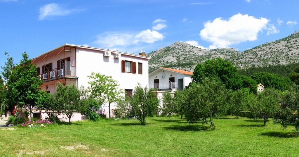 Apartments And Rooms Mare-Monti Stari Grad Kültér fotó